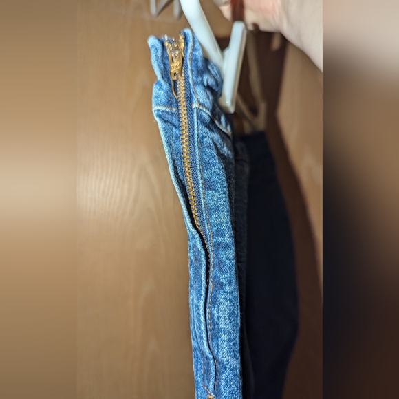 Lauren Jeans Co. - Ralph Lauren Side Zip Cropped Jeans - Size 6 - GreatCondition - Picture 7 of 8